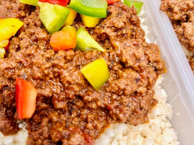 FROZEN: Cajun Spice Beef with Steamed Vegetables KETO