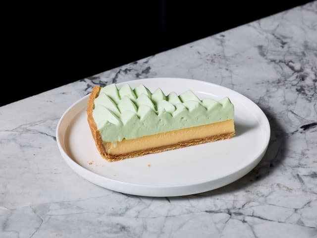 Coconut Pandan (Slice)