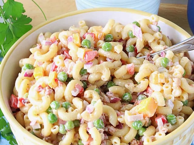 Creamy Ham Hock & Baby Peas w Macaroni