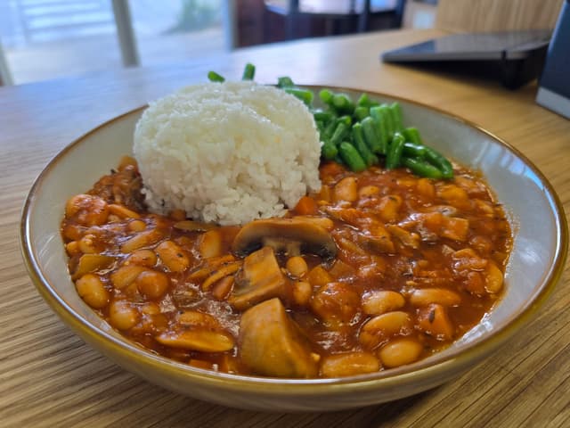 Mushroom and Bean Stew (V)
