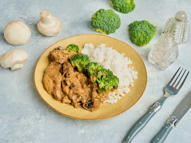Beef Stroganoff, Broccoli, Rice FROZEN