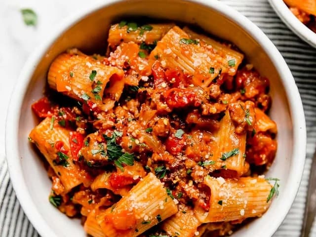 Pepper & Sausage Pasta
