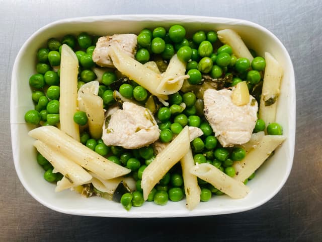 Chicken, Zucchini, Pea and Mint Pasta