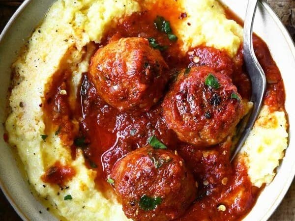 BEEF MEATBALLS ALL'ARRABBIATA