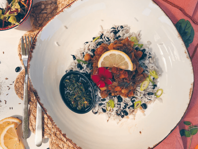 Greek Style Slow Cooked Veg & Beans