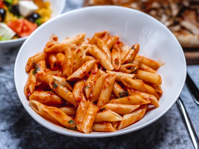 Vegetable & Napoli Penne Pasta (V)