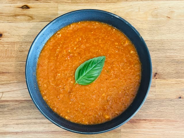 tomato chilli and bacon soup 450ml