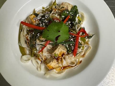 Honey Soy Tofu w/Rice Noodles & Greens
