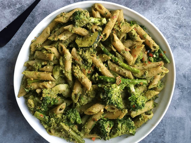 UPDATED RECIPE! Pasta Verde w/ Greens & Pepitas
