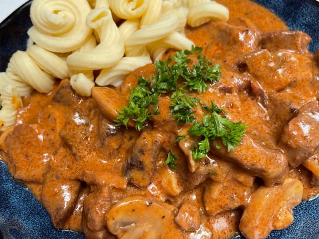 Beef Stroganoff (Slow Cooked)