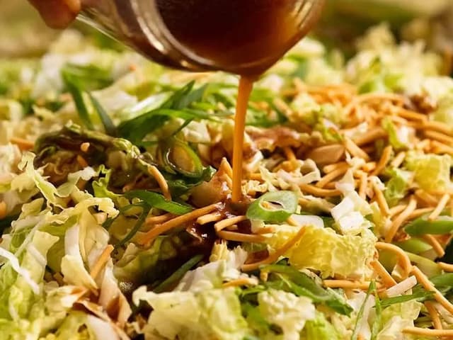 CRISPY NOODLE SALAD