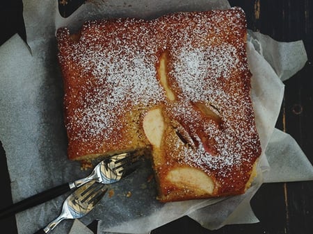 Apple & Cinnamon Tea Cake