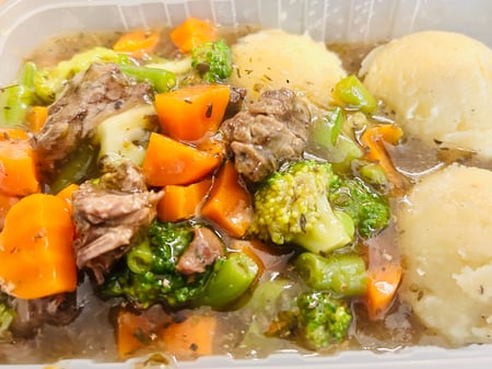 FROZEN: Hearty Beef Stew with Mashed Potato FODMAP