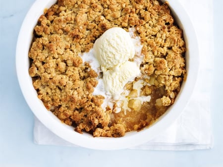 Peach Apple Macadamia Crumble