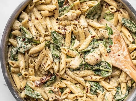 Creamy Chicken And Pesto Pasta