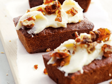 Mini Spiced Carrot Cakes