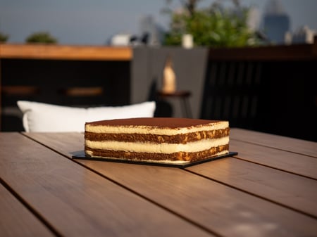 Tiramisu large slab