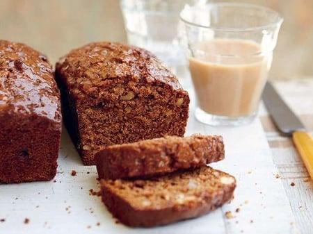 Date, Brandy & Walnut Loaf Cake