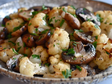 Garlic Mushroom and Cauliflour Skillet