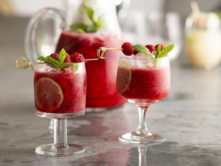 Raspberry & Pomegranate Caprioska