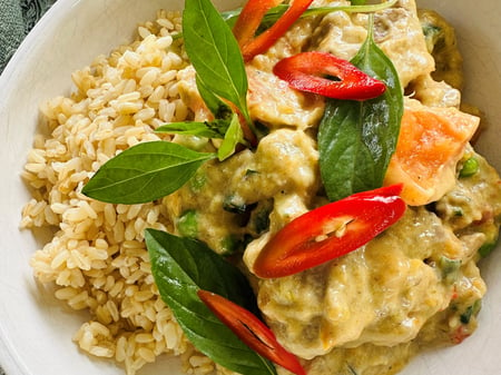 Creamy Coconut and Basil Chicken