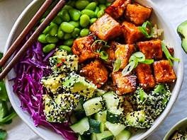 Teriyaki Tofu poke bowl, brown rice, edamame beans, miso ginger dressing. Copy