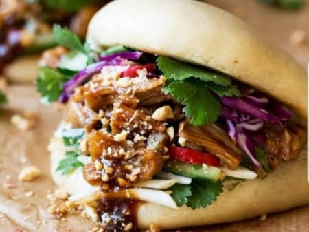 Sticky beef Bao Bun Packs