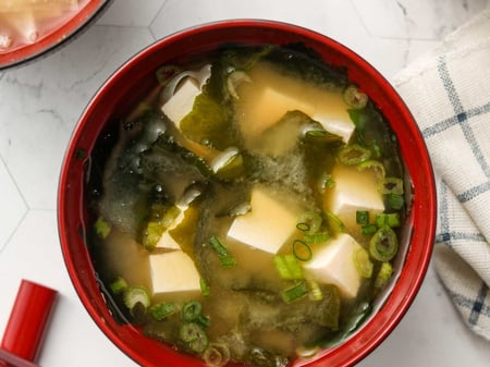 Miso Soup with Tofu & Seaweed