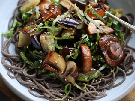 Soba Noodle Salad with Miso Mushroom