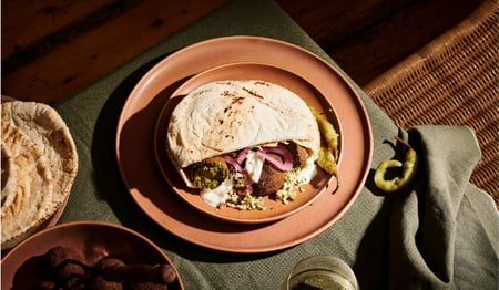 super green falafel pack, tabbouleh, pickled red onions, tahini, pita bread (4)