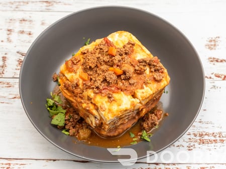 Traditional Beef Lasagna 499 Cal