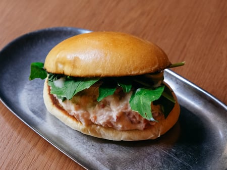 New England lobster roll