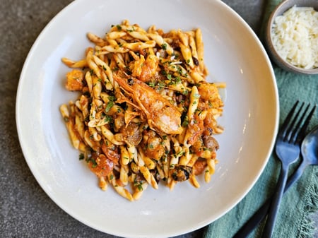 PRAWN, FENNEL, OLIVE & TOMATO STROZZAPRETI