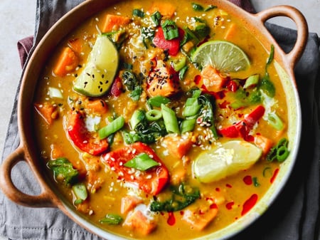 Vegetable and Red Lentil Massaman Curry - FROZEN DOWN
