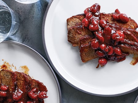 Slow Roasted Brisket w/ Red wine, Cranberry & Rosemary sauce