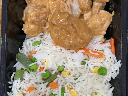 Chicken Satay with Basmati Rice & Seasonal Veg