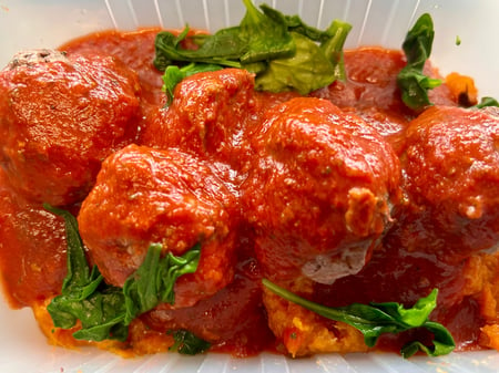 Lean - Italian Kangaroo Meatballs with Pumpkin Mash & Green