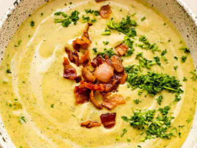 Creamy Zucchini Soup with Bacon