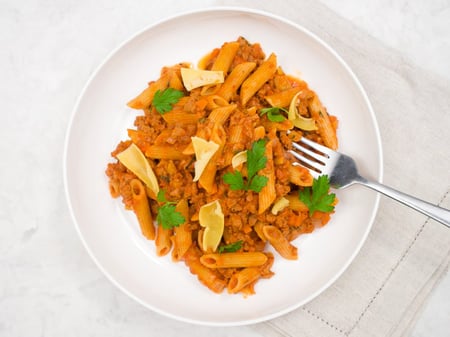 Penne bolognese