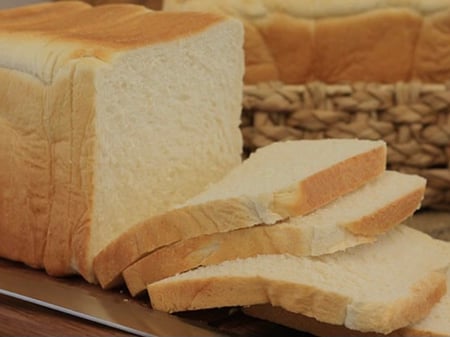 Gundagai Bakery White Sandwich loaf