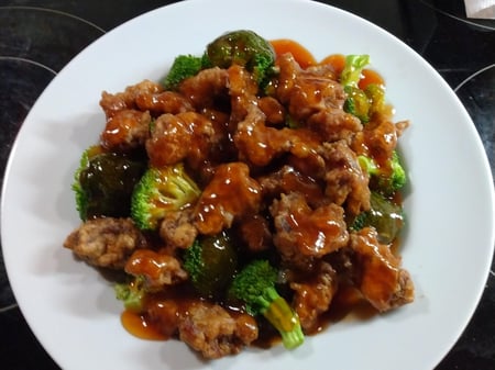 Sweet and sour pork with broccoli