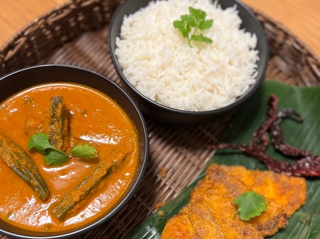 Okra curry (vegan)