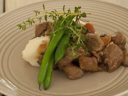 Irish Lamb Stew with Mash Potato & Vegetables