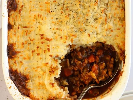 Vegetarian Cottage Pie with Vegetables