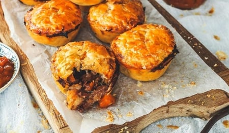 beef & rosemary pie