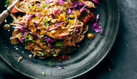 Satay Chicken Soba Noodle Salad (Single Bowl)