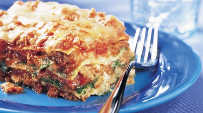 Meat and spinach lasagne