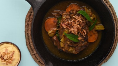 Pakoras Spiced Lamb Shoulder with Satay Sauce