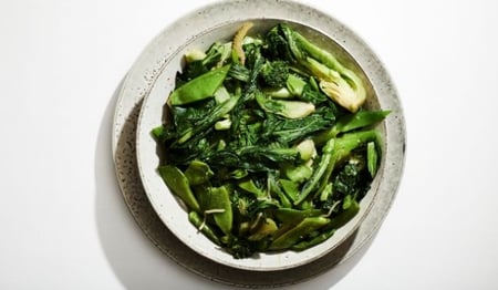 asian vegetable & cashew stir-fry