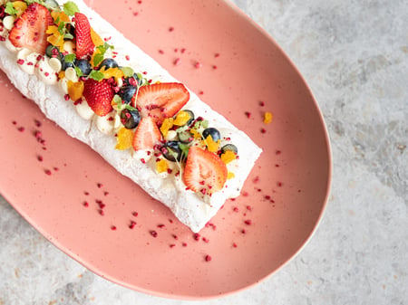 Pavlova Roulade